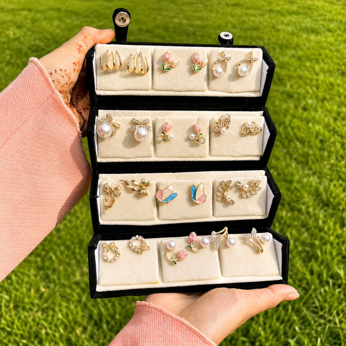 Viral 12 Pair Korean Earrings Box π