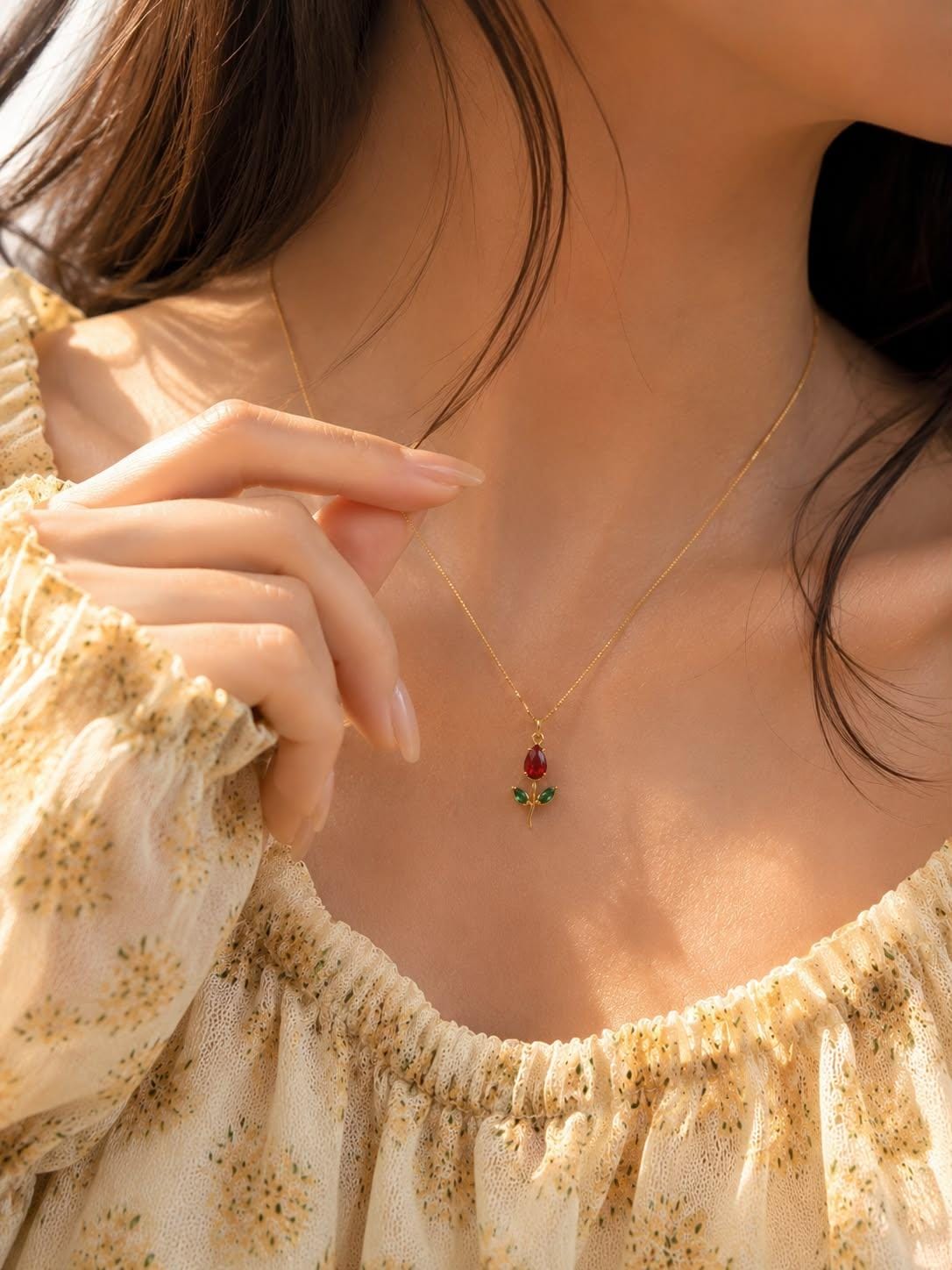 🌷 Forever Bloom Tulip Pendant